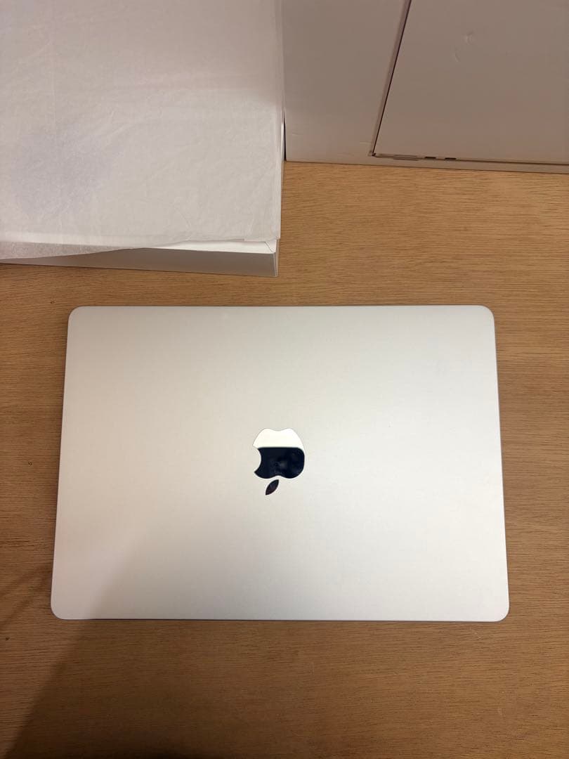 MacBook Air M2 メモリ8GB 256GB おまけ付き