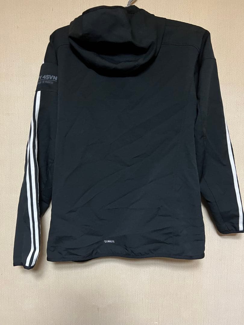 adidas アディダス　フード付きセットアップジャージ　ネイビー　ブラック