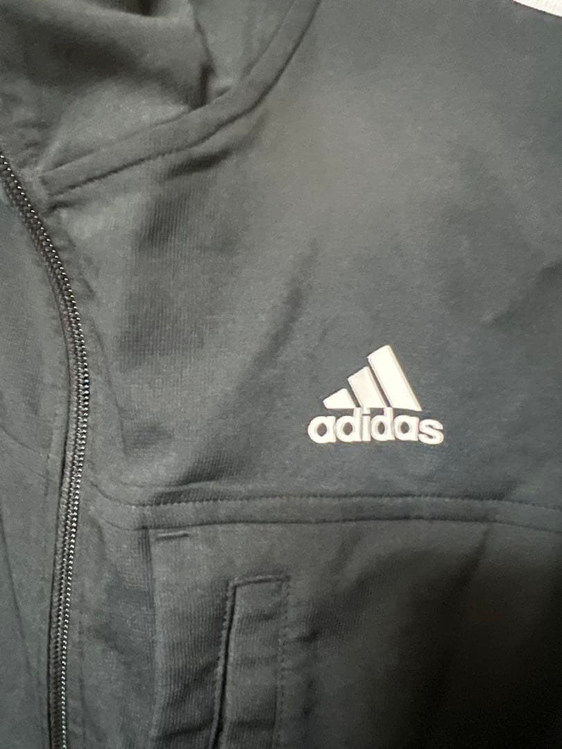 adidas アディダス　フード付きセットアップジャージ　ネイビー　ブラック