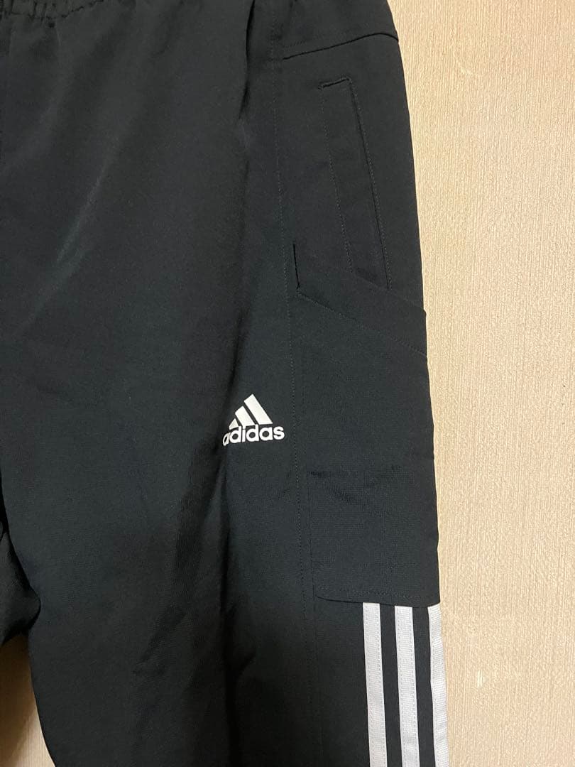 adidas アディダス　フード付きセットアップジャージ　ネイビー　ブラック