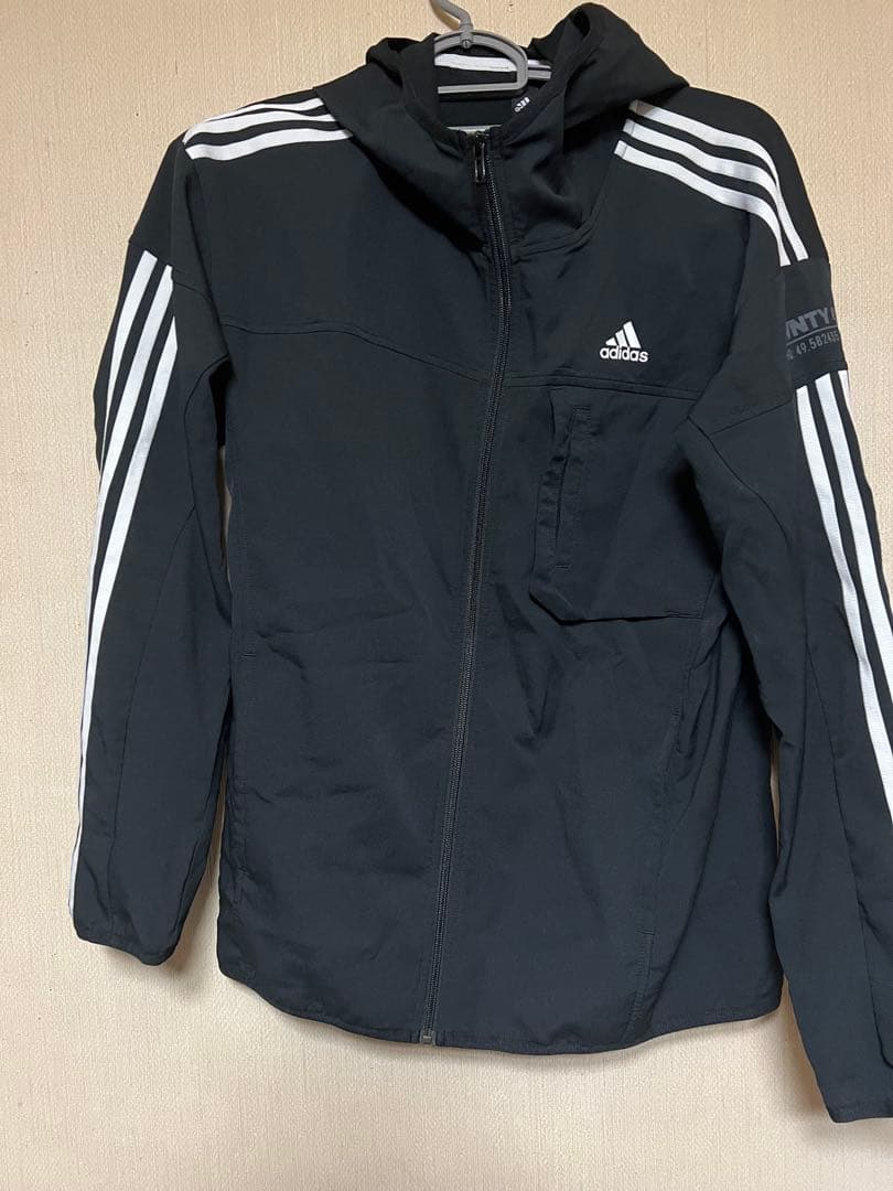 adidas アディダス　フード付きセットアップジャージ　ネイビー　ブラック