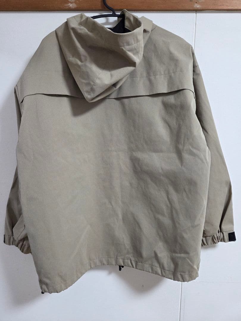 スノーボード用ジャケットとパンツセット