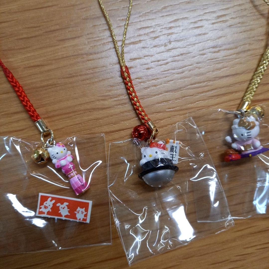 キティちゃん　ストラップ　キーホルダー　根付け　青森　岩手　秋田　宮城　東北限定