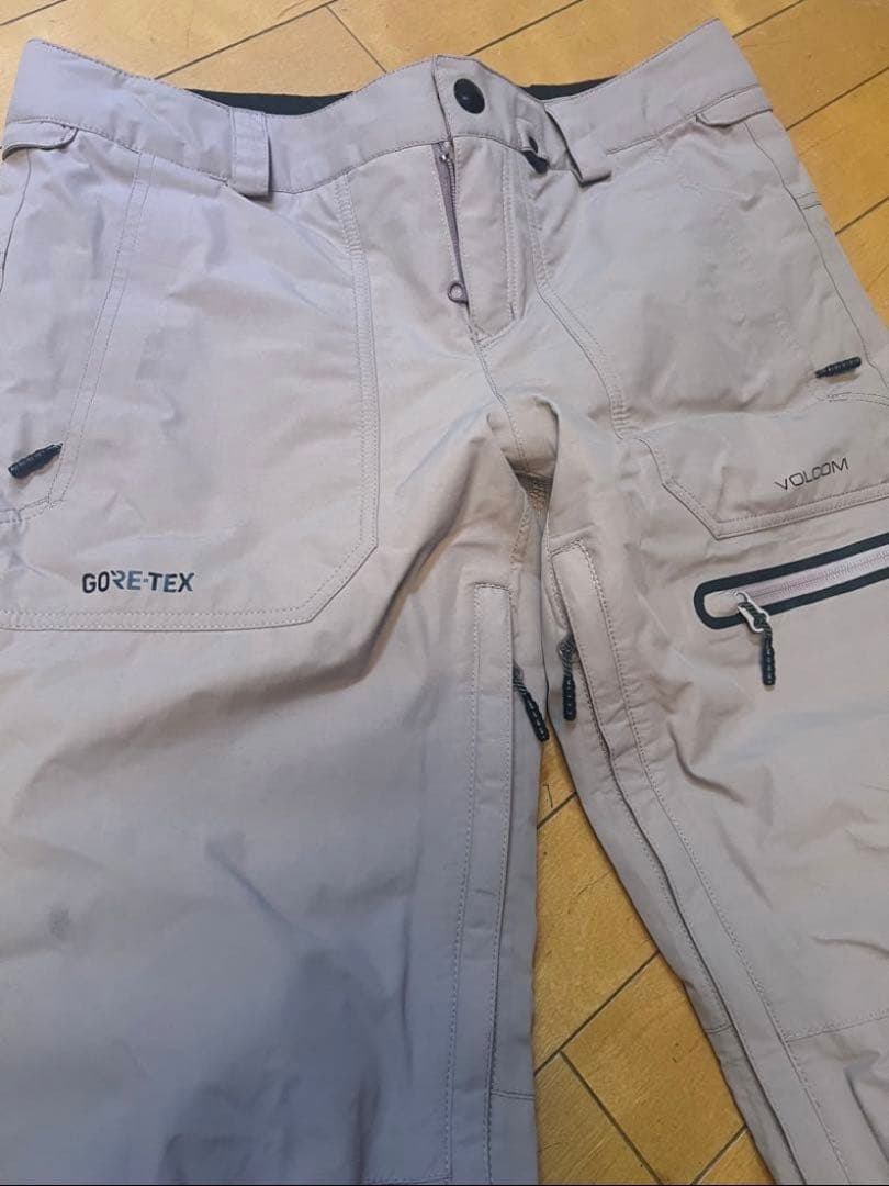 さらに限定お値下中! 【美品】スノーボードボルコムGORE-TEX パンツ Ｍ
