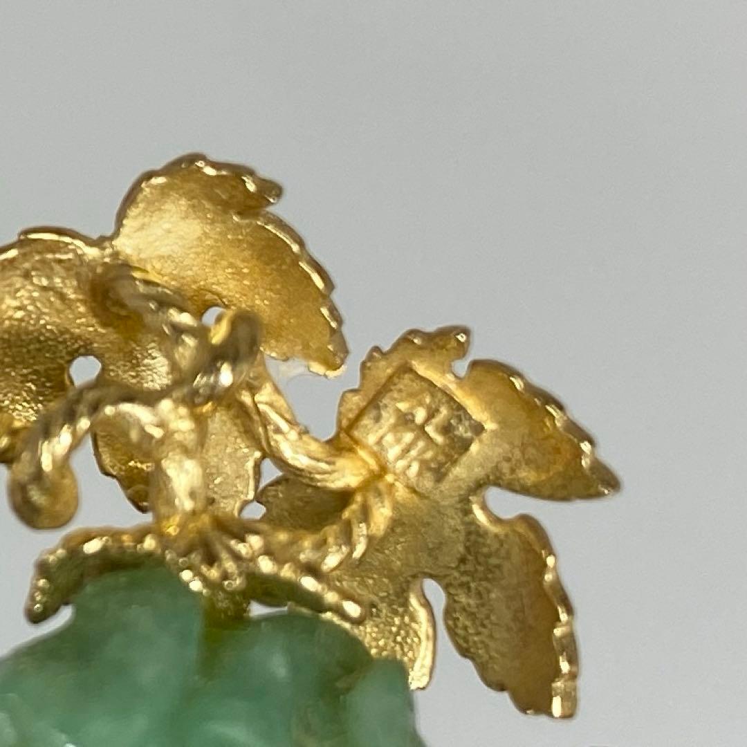 14K刻印金具　本金本翡翠　ぶどう文ネックレストップ　東さ7-0206☆2F