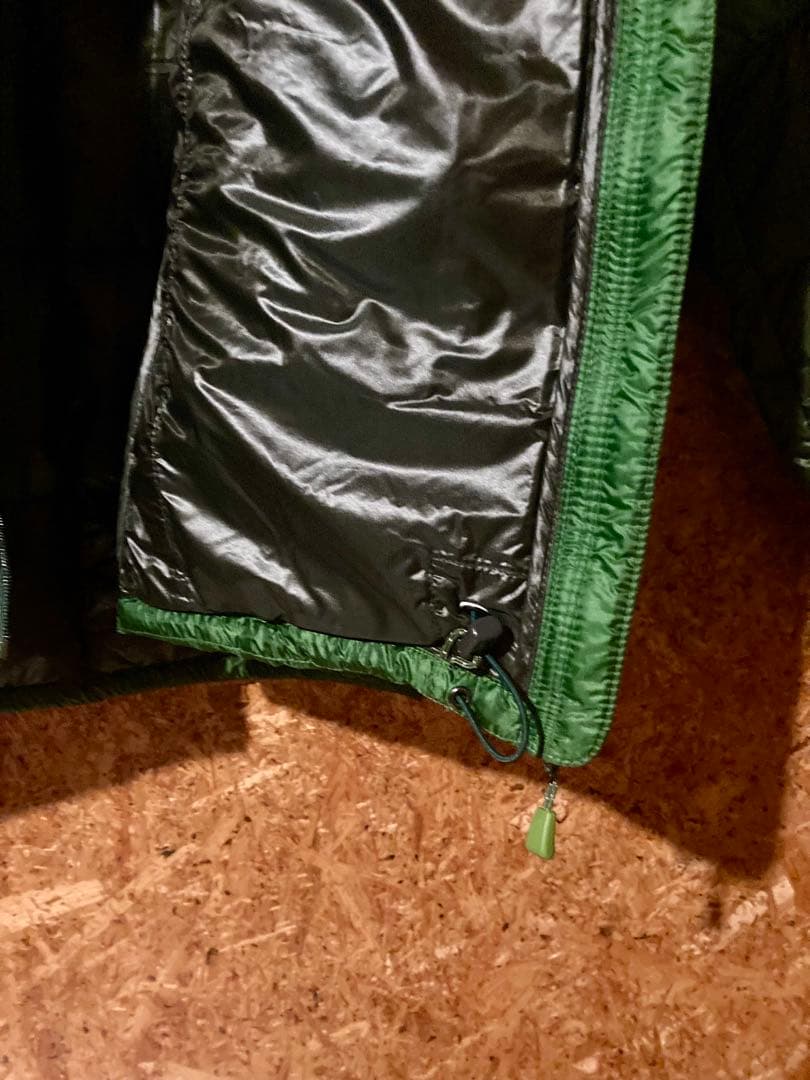 モンベル　スペリオダウンパーカ　グリー ン　L 完売品 新品 即日発送