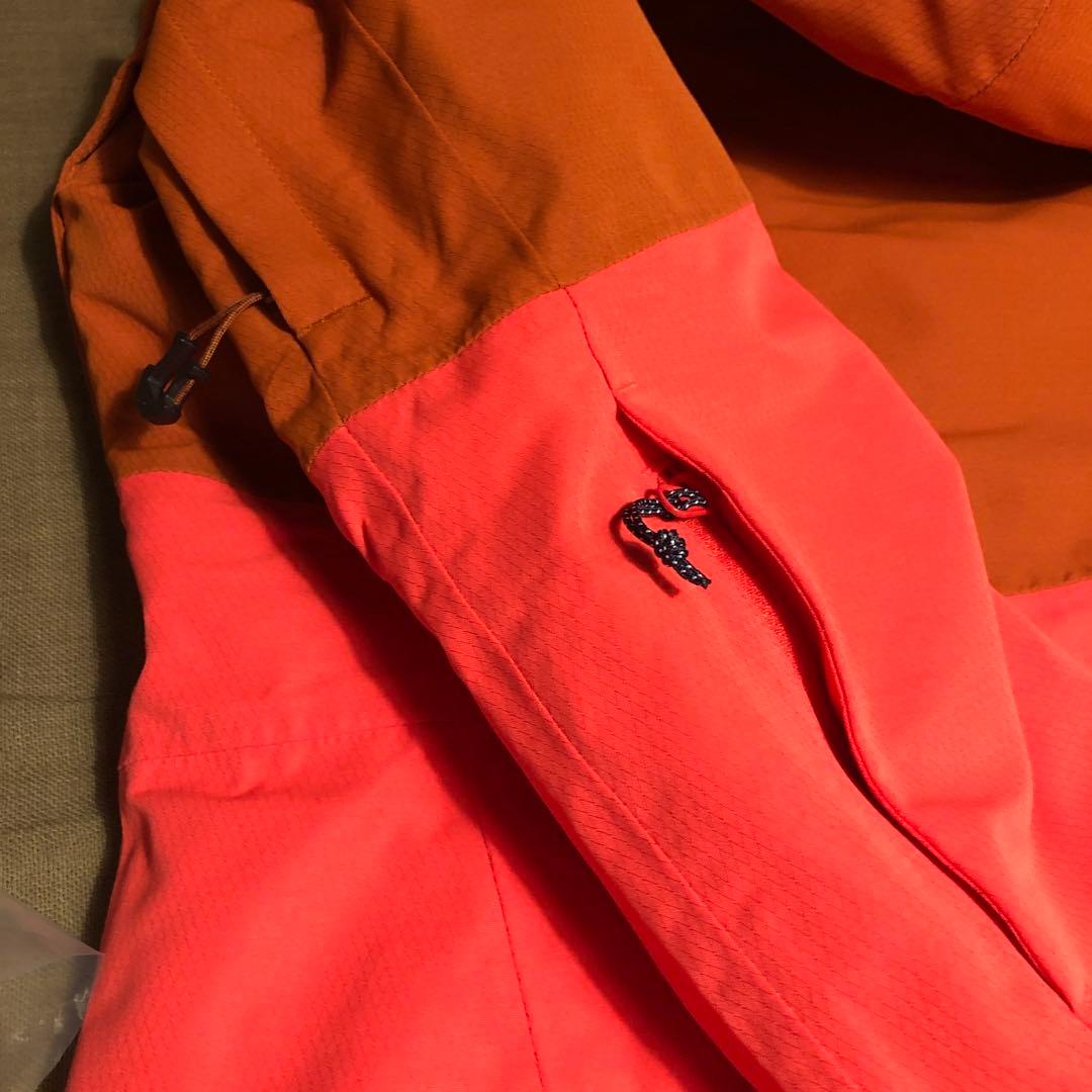 【新品未使用】XS SALOMON サロモン QST  JACKET