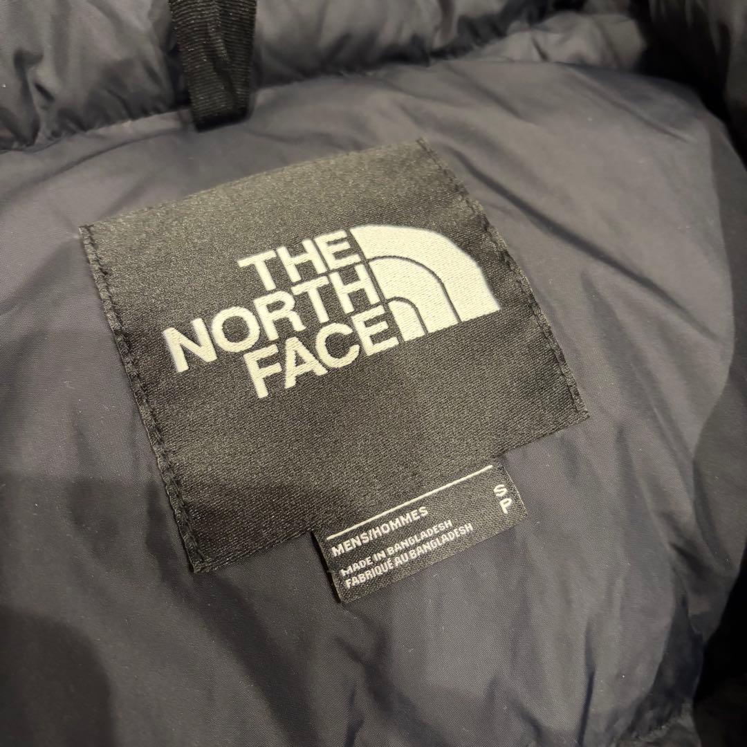【未使用・タグ付】ノースフェイス　中綿　ダウンジャケット　アウター　総柄　Ｓ