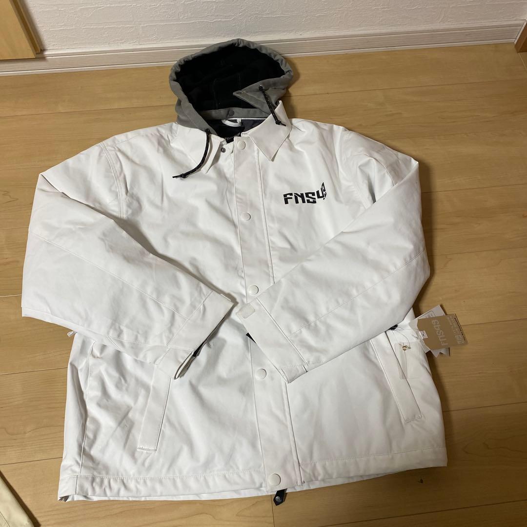 スノーボードウェア　FNS49 上下　XL 未使用　タグ付き