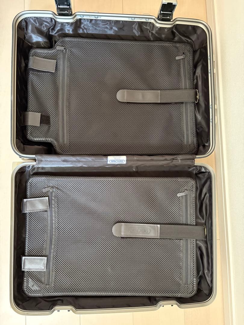 RIMOWA リモワ トパーズ プレミアム チタニウム スーツケース 32L