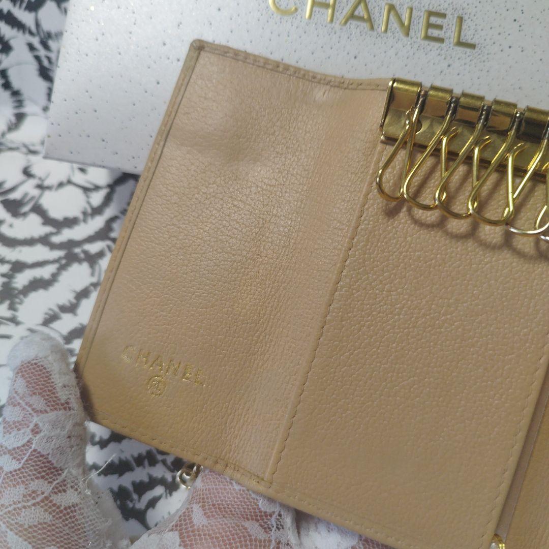 シャネルカメリア　キーケース　カード　斜め掛け