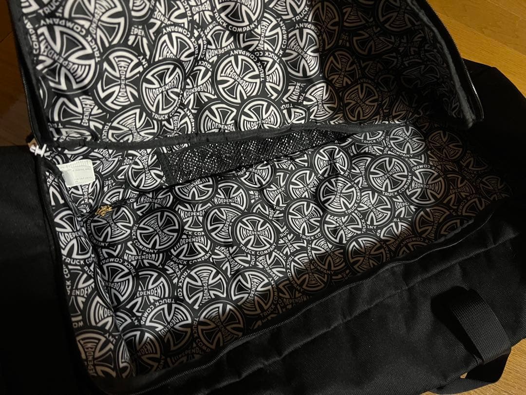 【大幅値下げ】DAKINE スノーボード・スケートボードバッグ ブラック 大容量