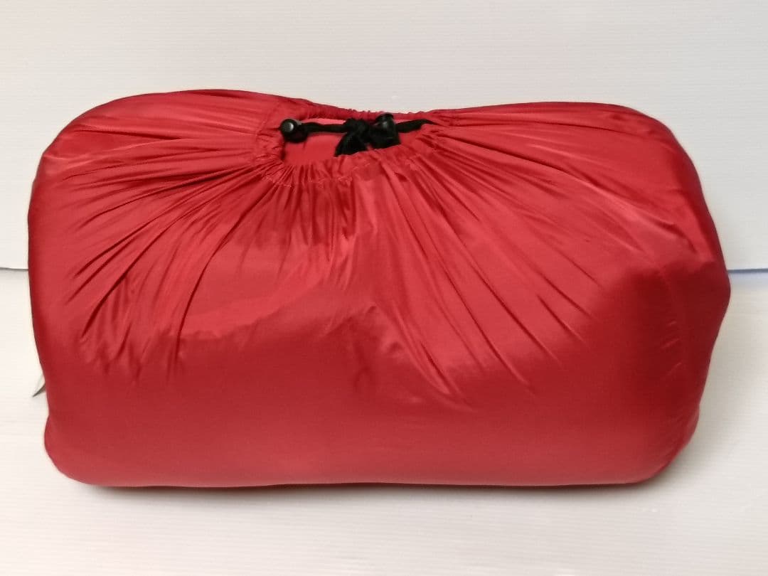 (L2) イスカ ISUKA Trek1000 シュラフ