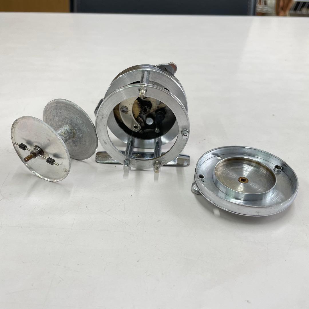 リール RECORD 2300 MODELL C