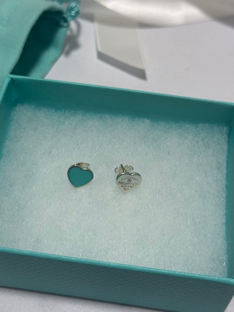 Tiffany & Co. ハート型 スタッドピアス