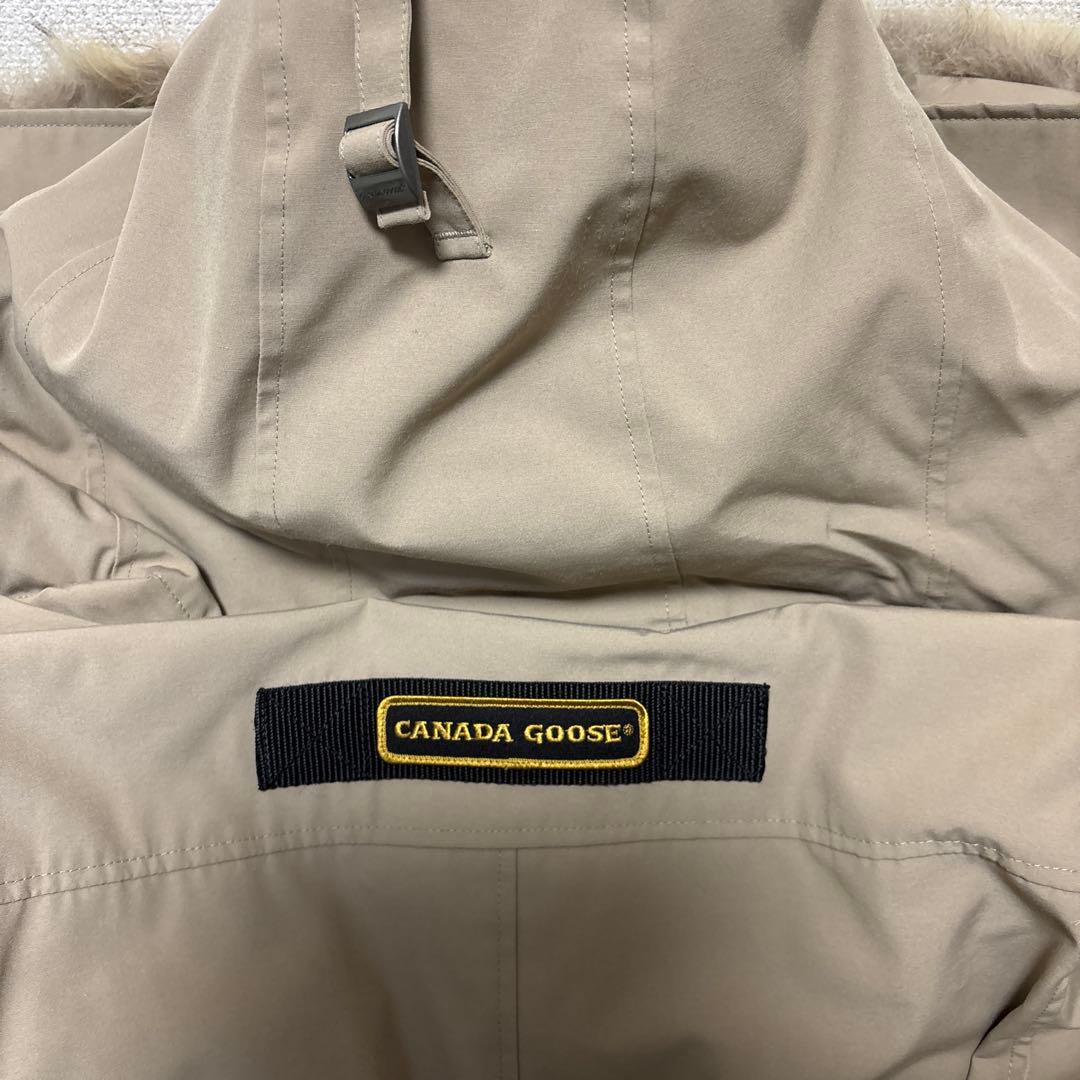   アークティックプログラム ダウンジャケット