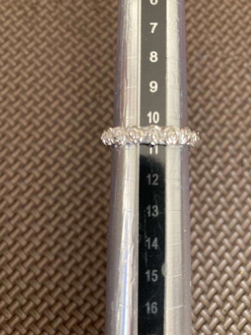 カレライカレラ　薔薇一文字リング 750WG