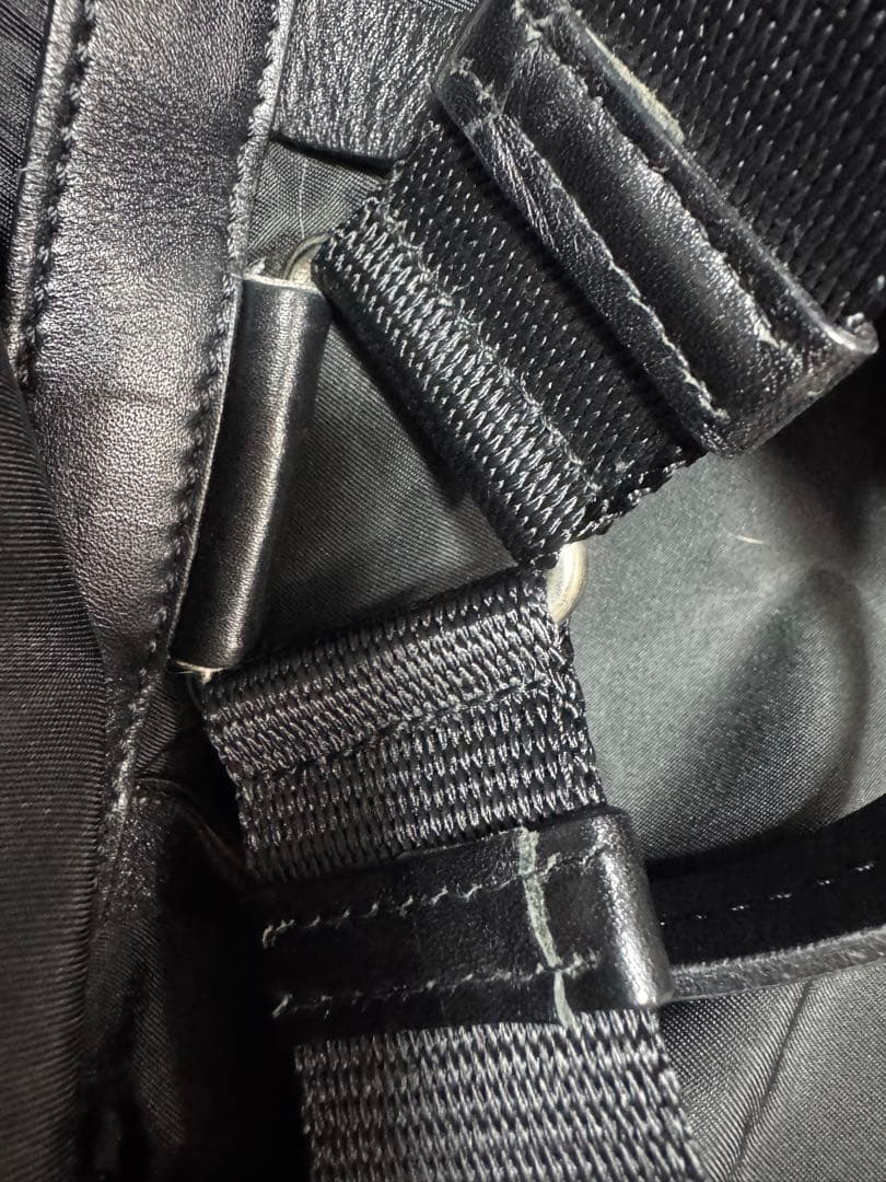 美品　プラダ　PRADA リュック　バックパック　ナイロン　ブラック　黒　ロゴ