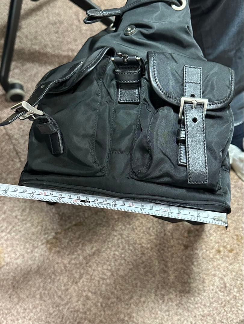 美品　プラダ　PRADA リュック　バックパック　ナイロン　ブラック　黒　ロゴ