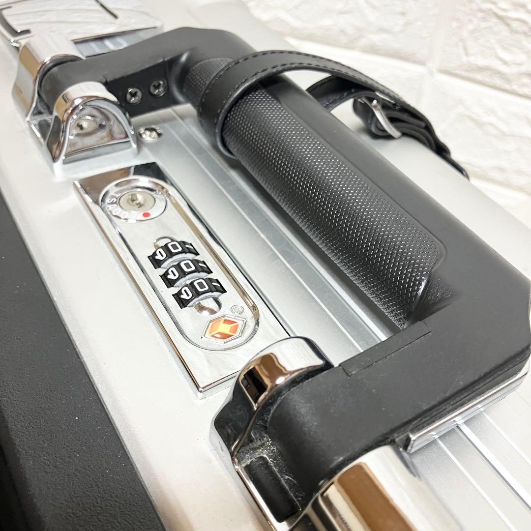 廃盤品】美品！ビジネスマンに！ゼロハリバートン アルミ製 キャリー