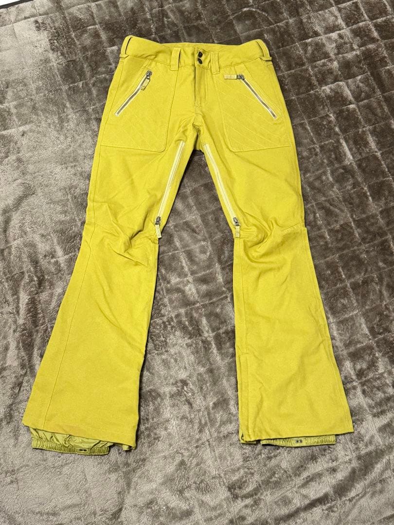新品未使用 BURTON スノーボードパンツ 女性用 BURTON（バートン） スノーボードウェア レディース パンツ 25-26