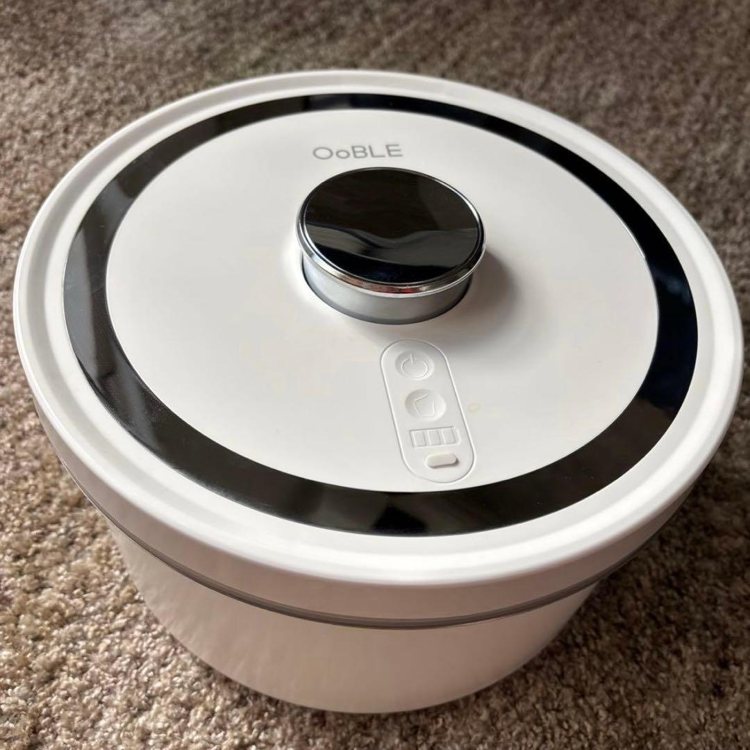 あ*い様 オーブル　OoBLE 真空保存容器 ホワイトmini 6.5L