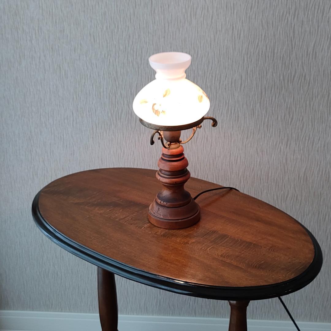 アンティークランプ　花柄　ガラスシェード　木製ベース