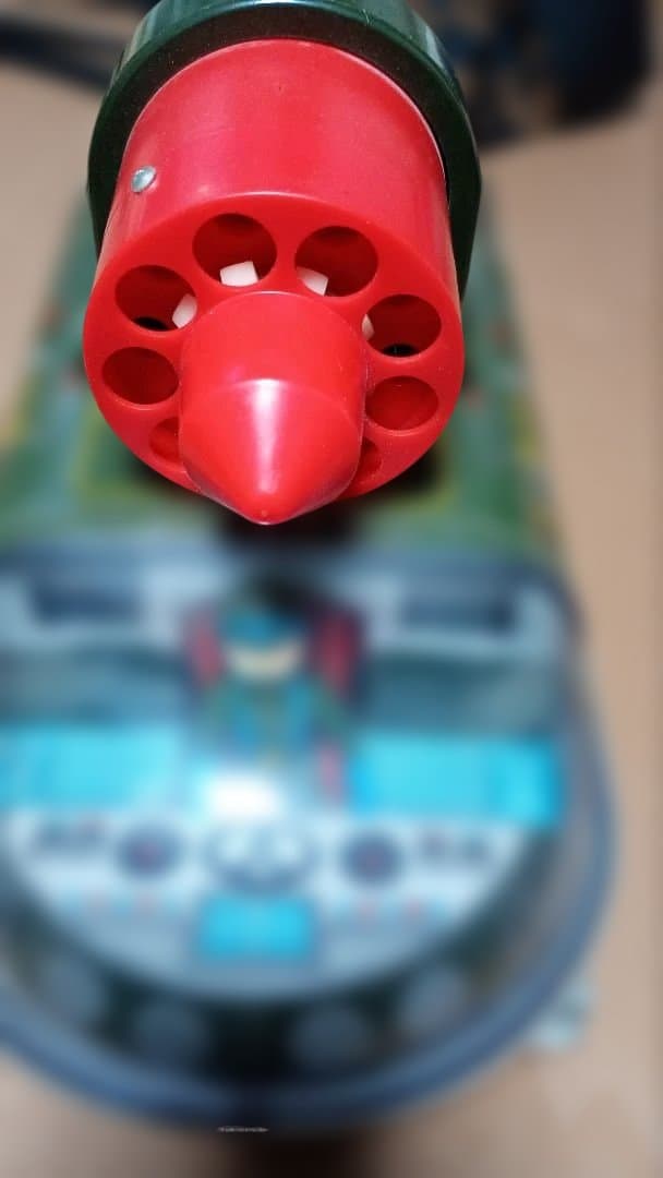 ブリキのおもちゃ MD-5 軍事風キャタピラ模型 難アリ