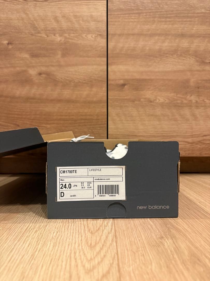 【新品24センチ】new balance CM1700TEグレー スニーカー