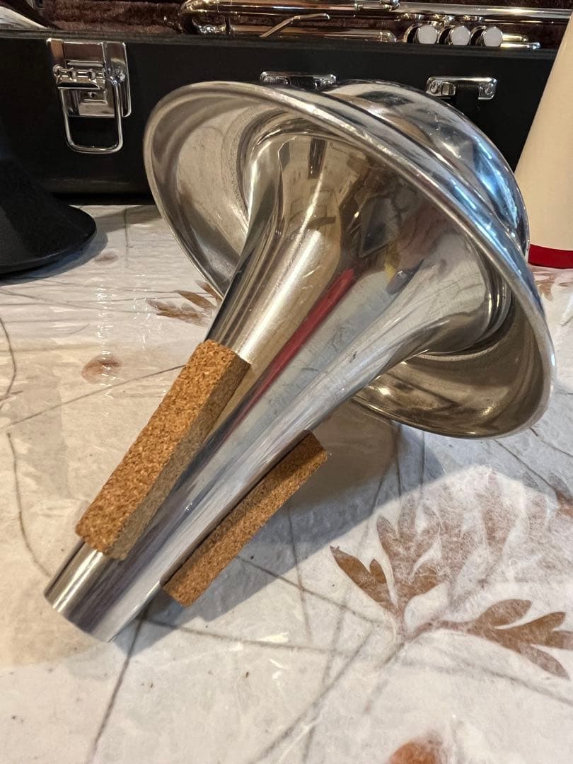 YAMAHA YTR2335 トランペット本体+付属品多数シルバー