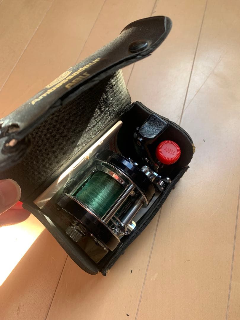 キ*ベ様 ABU5001C アンバサダー当時物　付属品有り 左巻ベイトリール 五