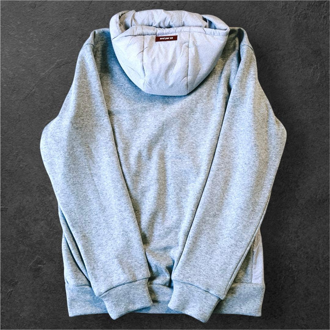 【39,600円新品】アンパスィ 2023年フード付 パーカー　メンズL