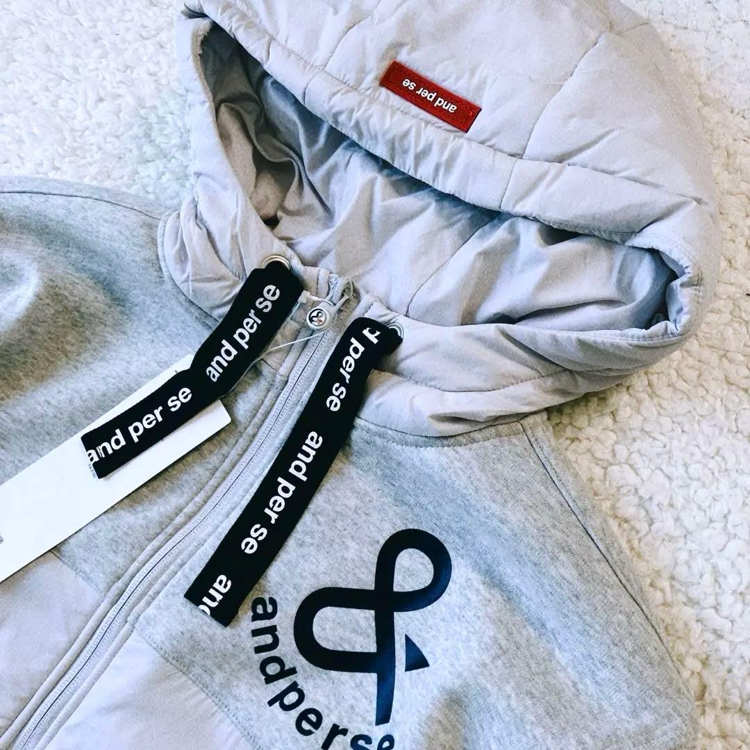 【39,600円新品】アンパスィ 2023年フード付 パーカー　メンズL