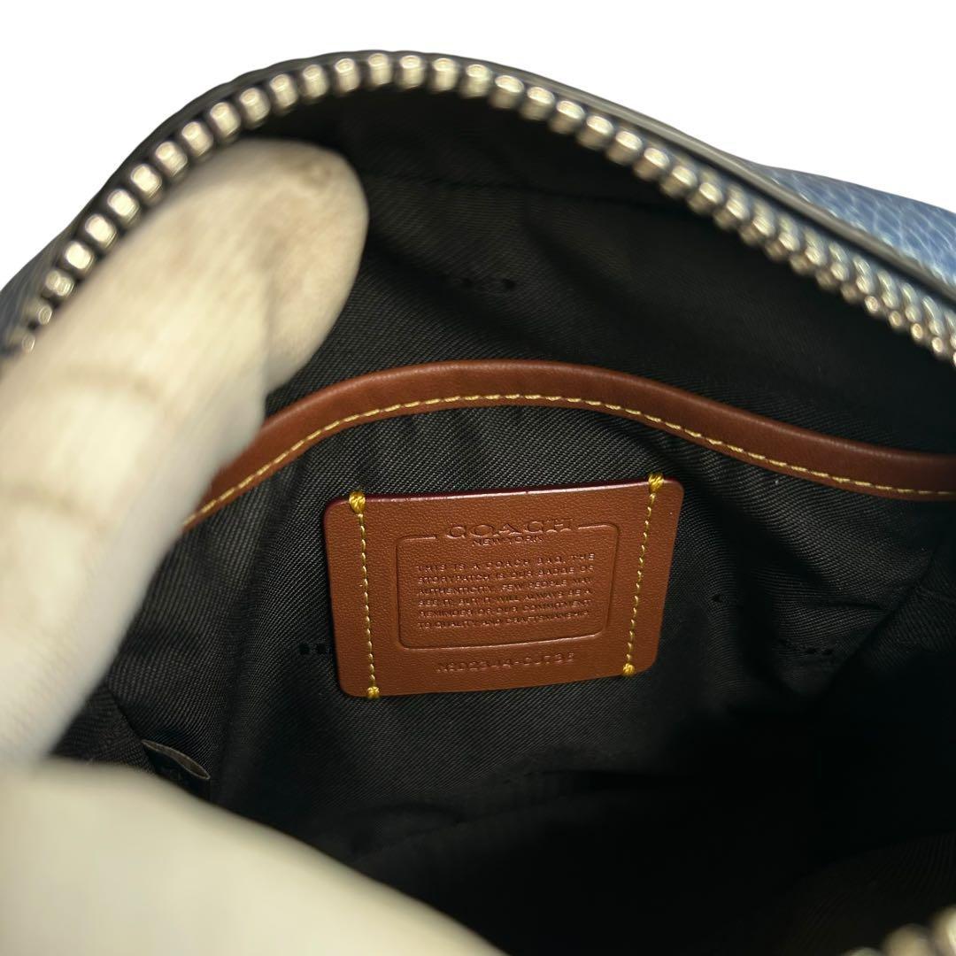 定価7.7万&未使用　COACH　ショルダーバッグ　ベック　クロスボディ　ロゴ