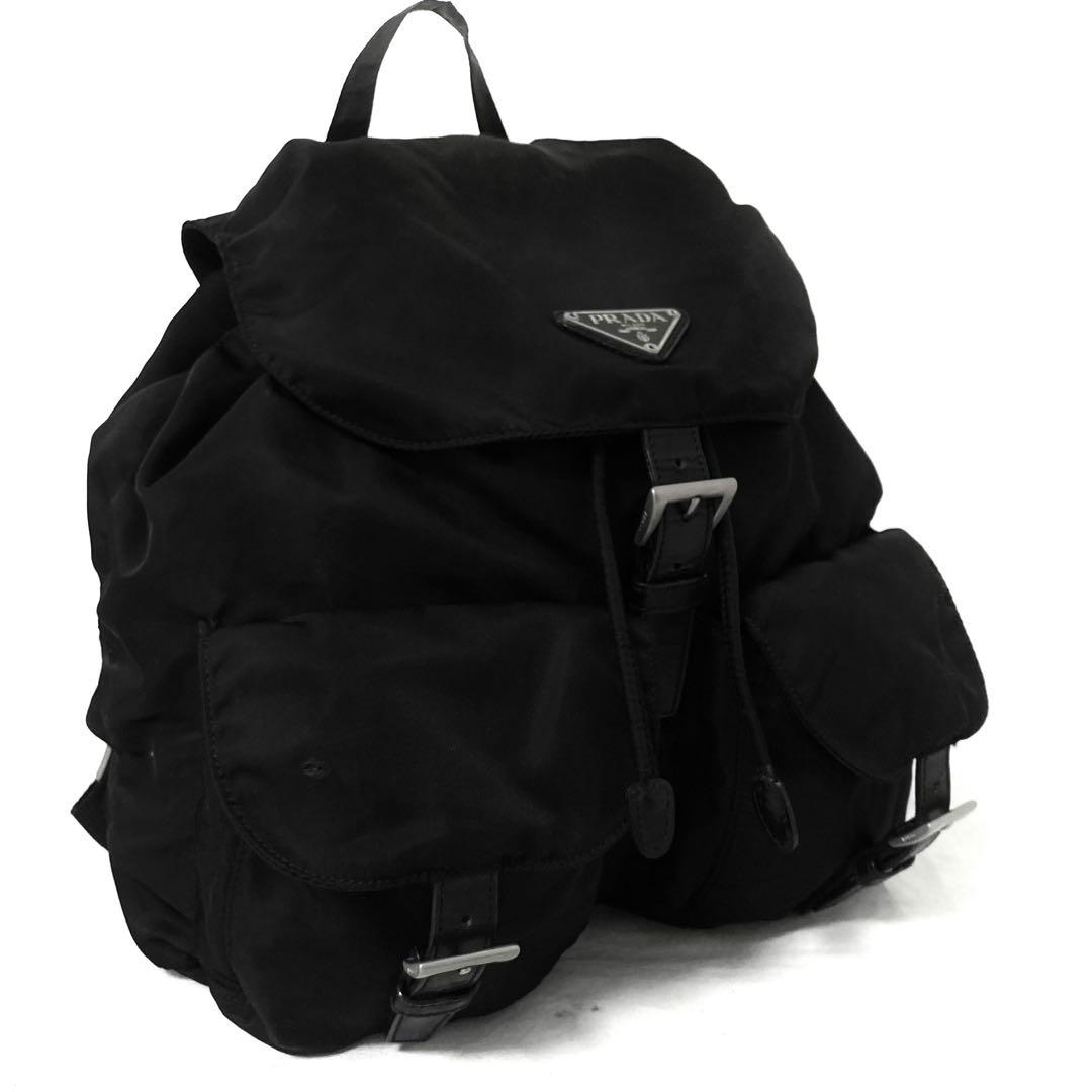 PRADA プラダ　リュック　バックパック　ナイロン　A4 黒　ブラック　ロゴ