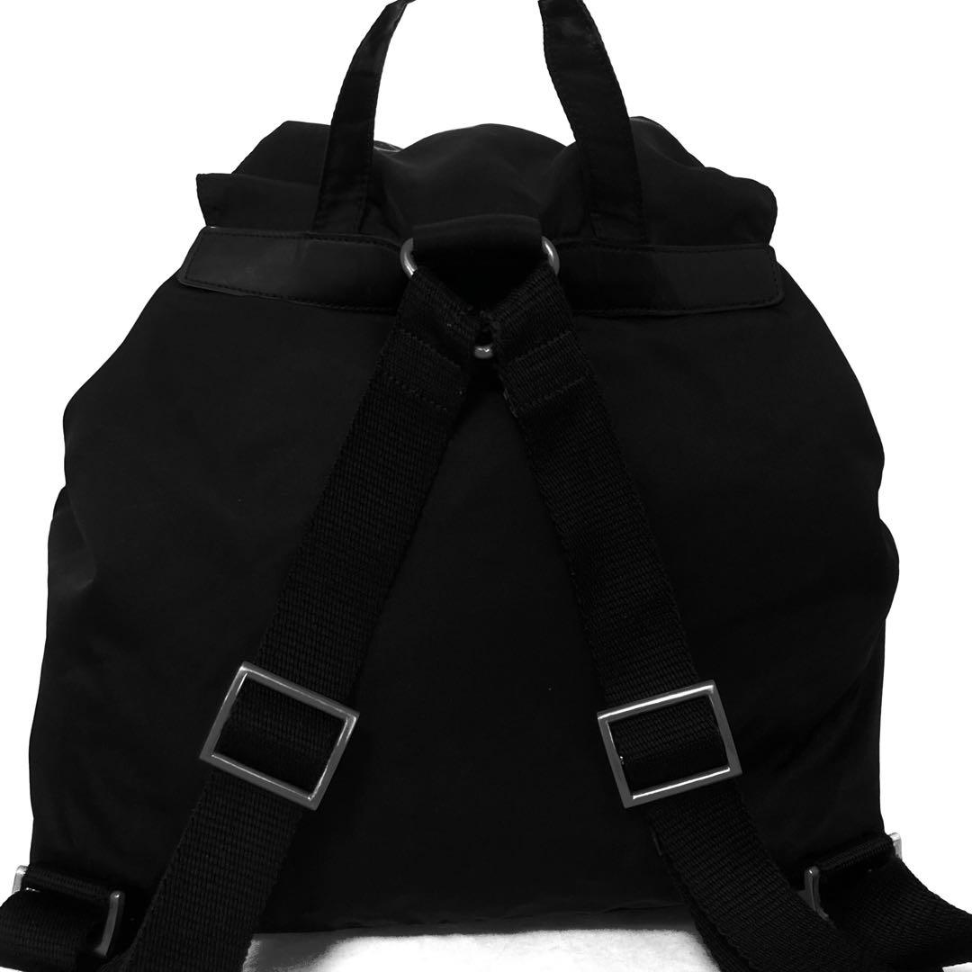 PRADA プラダ　リュック　バックパック　ナイロン　A4 黒　ブラック　ロゴ