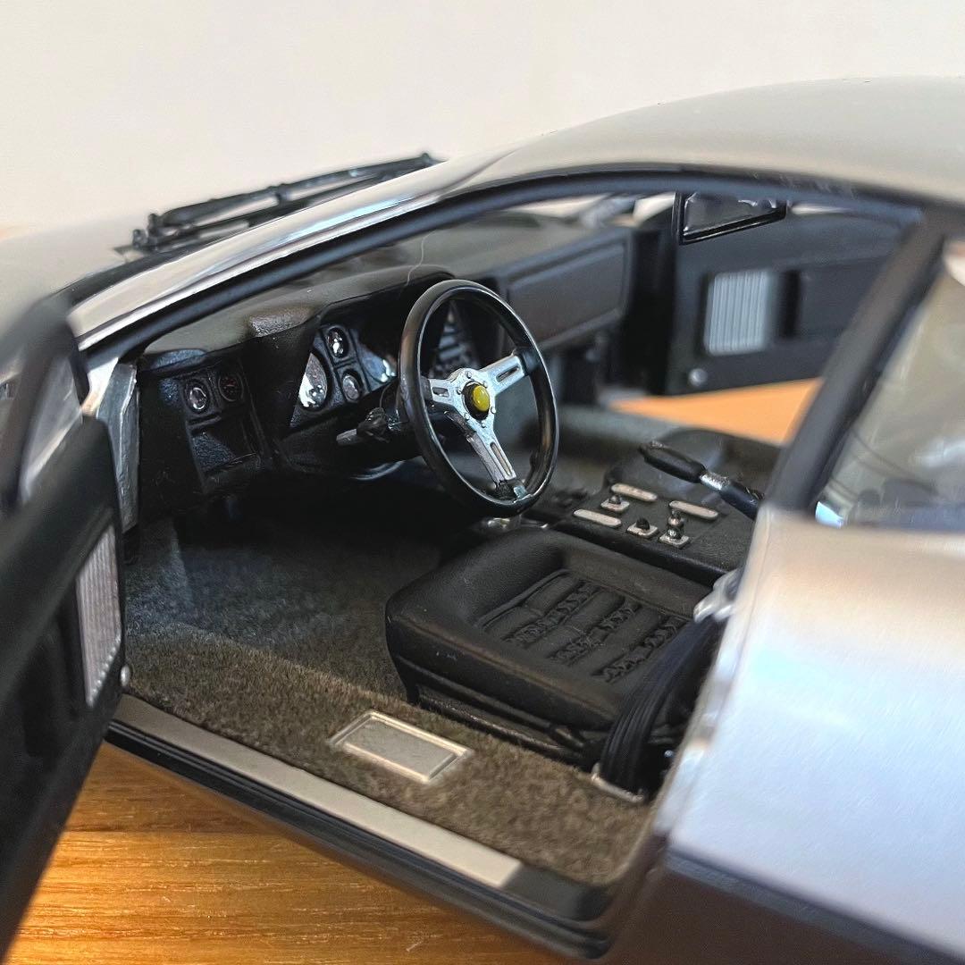 イトちんさま専用】京商 1/18 フェラーリ 512BB シルバー - メルカリ