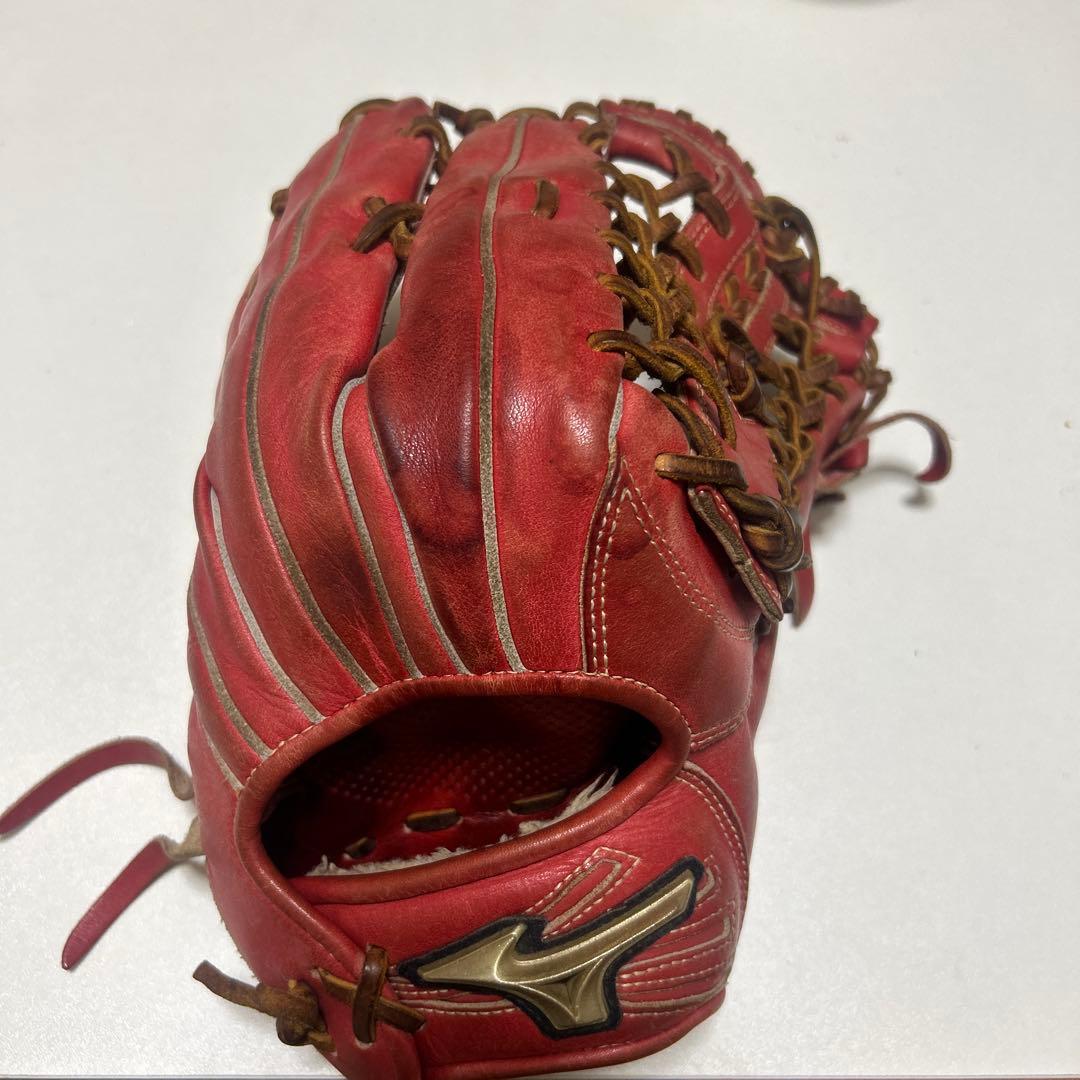 Mizuno Global Elite 軟式グローブ 赤