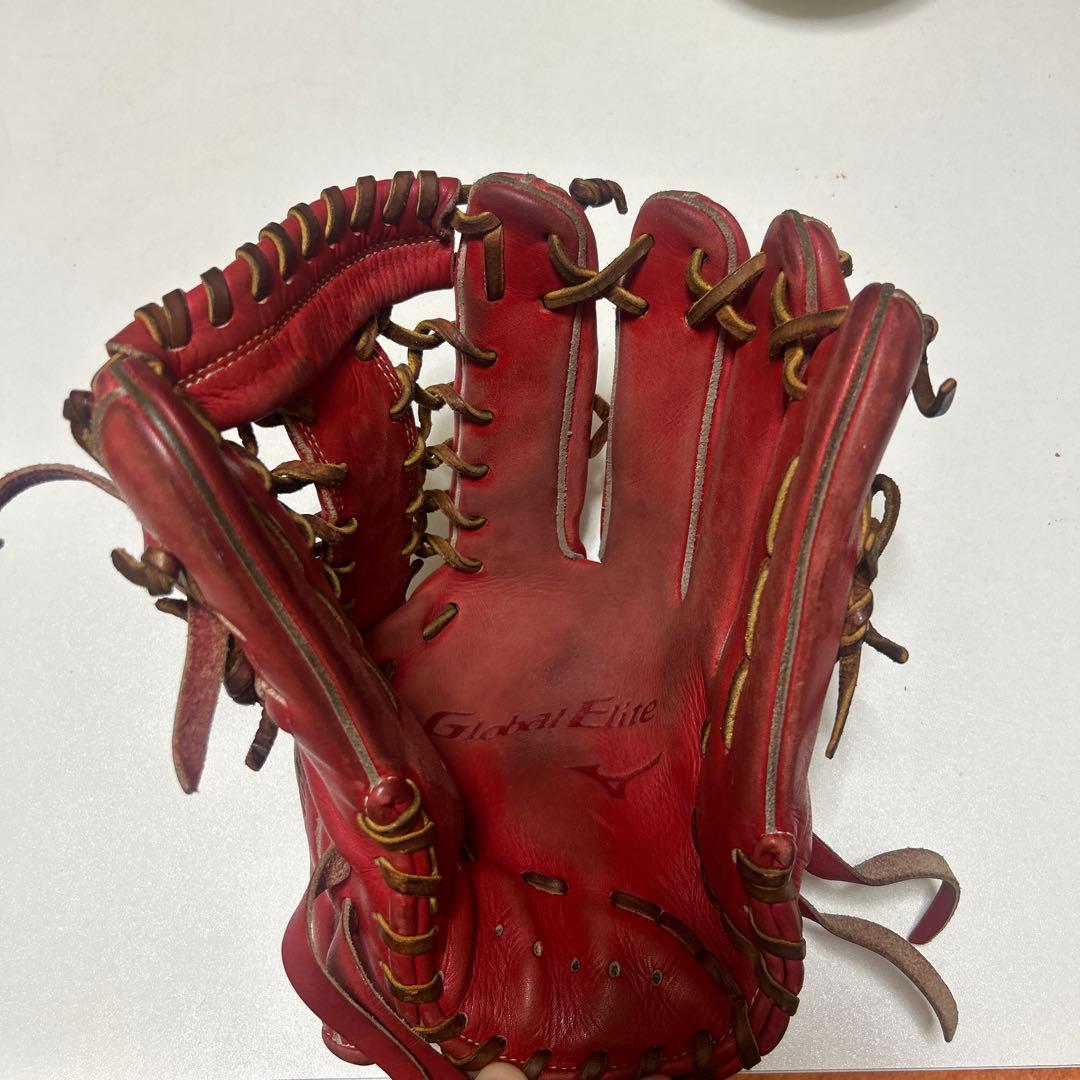 Mizuno Global Elite 軟式グローブ 赤
