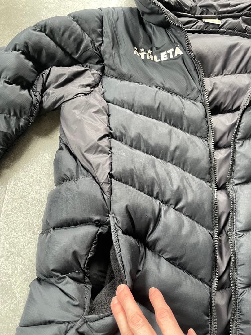 アスレタ　ロングベンチコート　160センチ