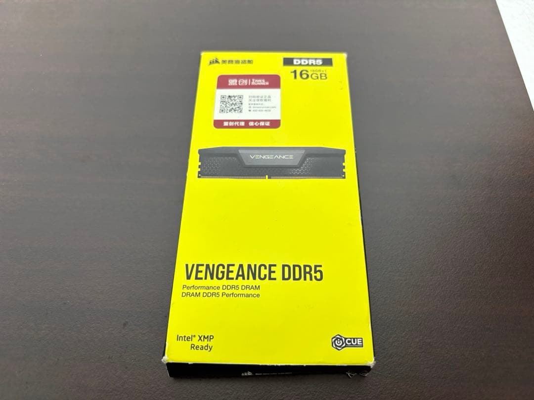 CORSAIR VENGEANCE DDR5メモリ　16GB×1