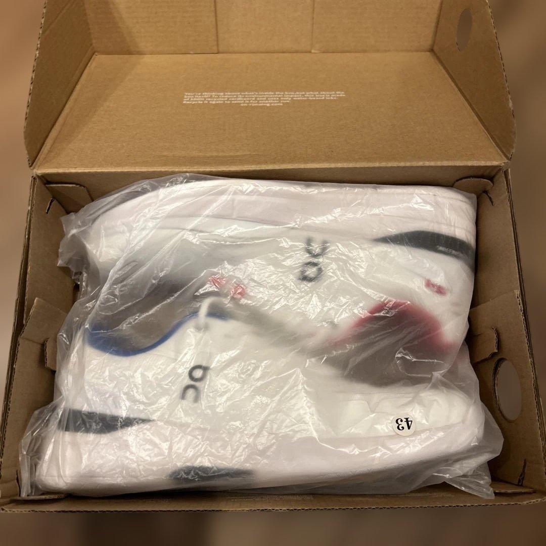 on テニスシューズ ホワイト/レッド/ブルー　ハードコート　27.5cm