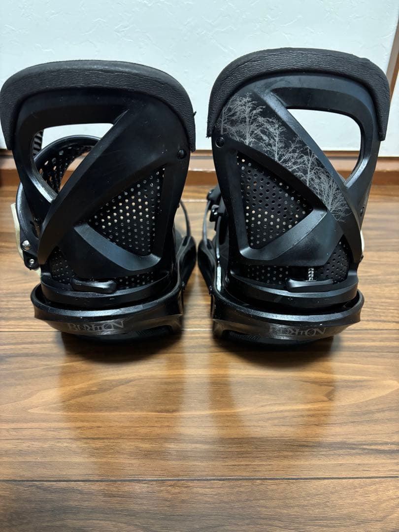 バートン　レクサ　スノーボードビンディング 24-25モデル . BURTON .『 LEXA 』. ReFlex . Blue Butterflies