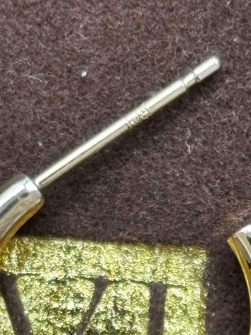 VALUABLE ゴールド ハーフパイプ G型 フープピアス K18