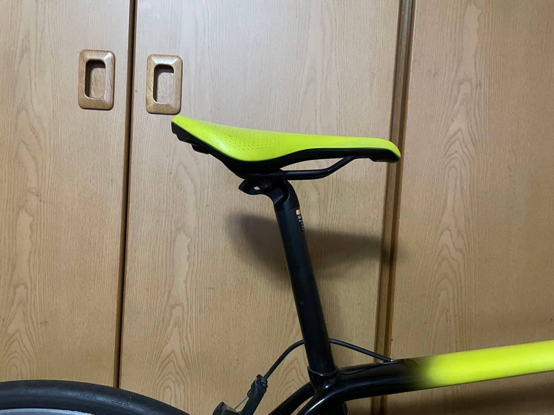 自転車本体 SPECIALIZED TARMAC MEN COMP ROVAL