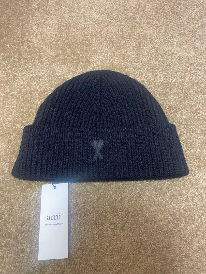 AMI PARIS(あみパレス) ニット帽