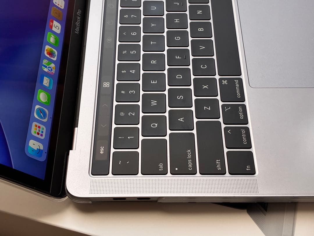 MacBook Pro 2018 13インチ 本体 16GB 500GB SSD