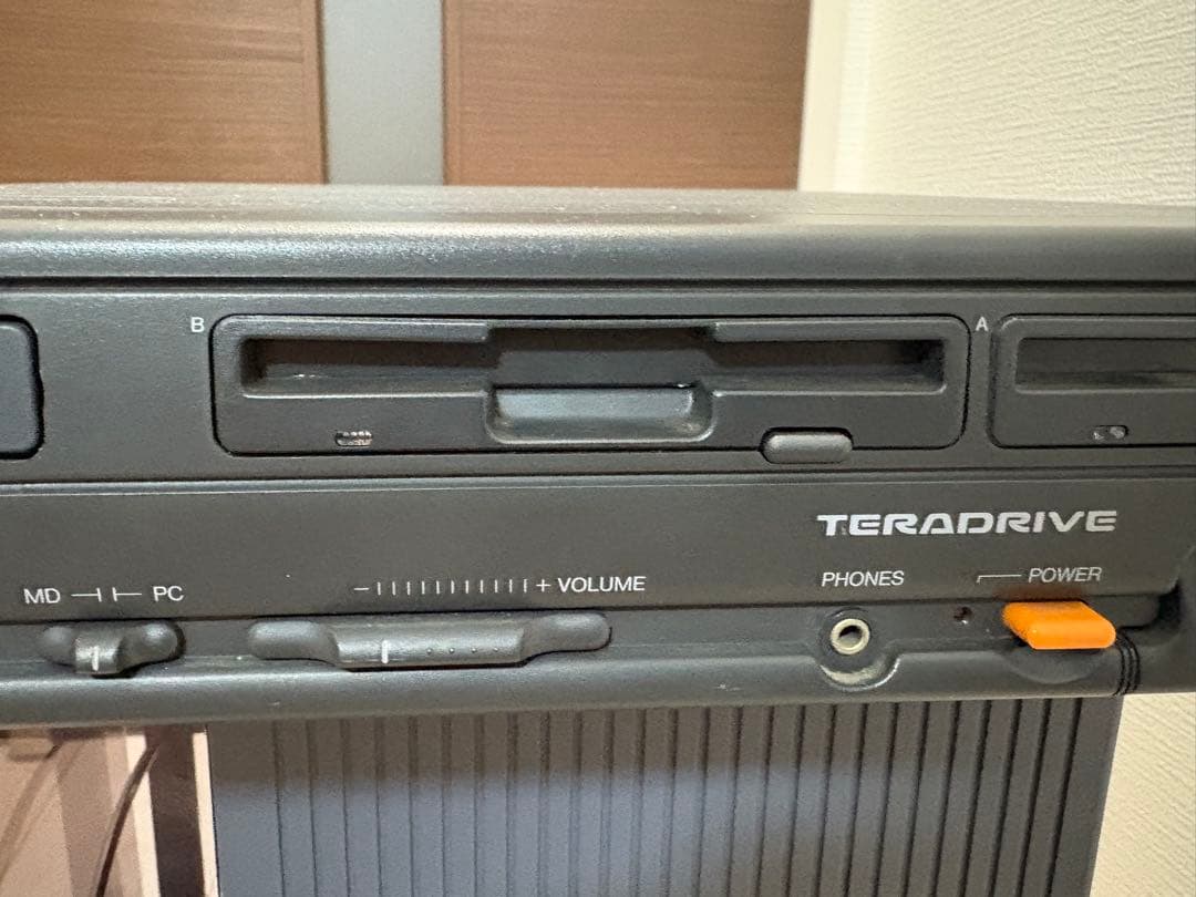 ロ*ン様 SEGA TERADRIVE（テラドライブ） MODEL-2+専用モニ