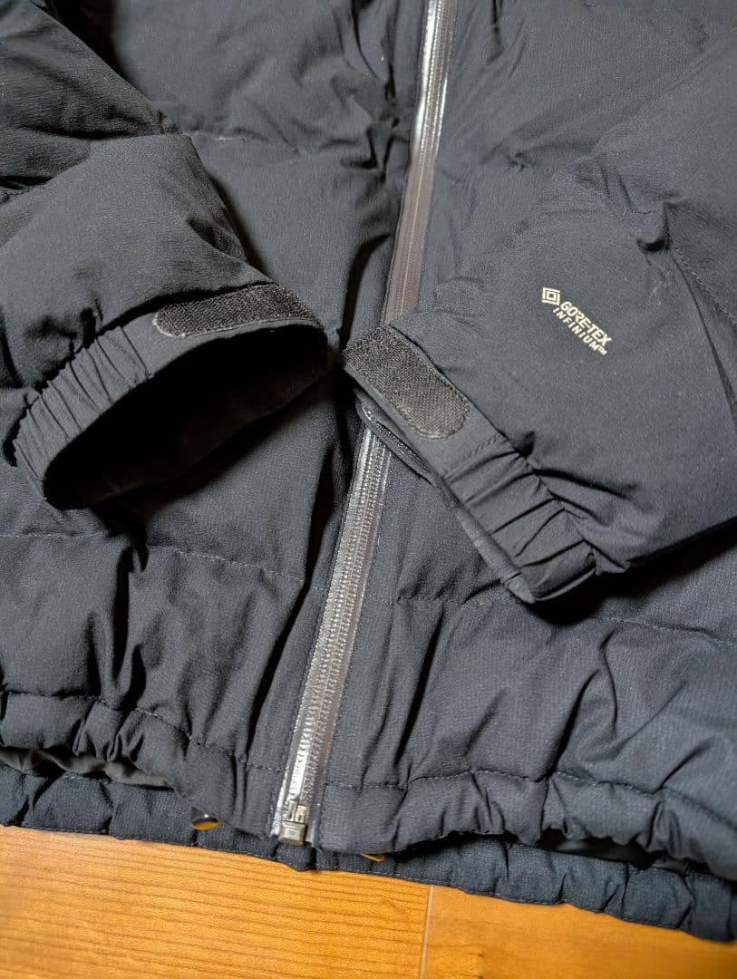 モンベル　パーマフロスト　ライトダウンパーカ　メンズS　ダウンジャケット