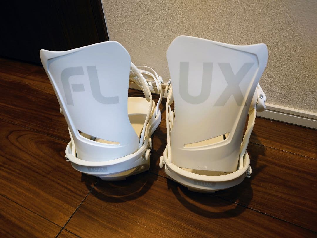24-25 FLUX DS ホワイト M（未使用）スノーボードビンディング